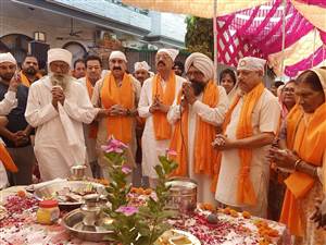 ਕੈਬਨਿਟ ਮੰਤਰੀ ਭਗਤ ਦੇ ਘਰ ਪੁੱਜੀ ਪ੍ਰਭਾਤ ਫੇਰੀ