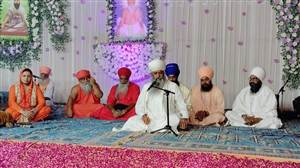 ਸੰਤ ਮੋਨੀ ਜੀ ਦੇ ਜਨਮ ਦਿਹਾੜੇ ਨੂੰ ਸਮਰਪਿਤ ਸਮਾਗਮ ਕਰਵਾਇਆ