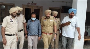 Ferozepur News : ਜਾਅਲੀ ਸਰਟੀਫਿਕੇਟ ਮਾਮਲੇ 'ਚ ਸਾਬਕਾ ਪ੍ਰਿੰਸੀਪਲ ਗ੍ਰਿਫ਼ਤਾਰ, ਗ੍ਰਾਂਟਾਂ 'ਚ ਗਬਨ ਦੇ ਦੋਸ਼ਾਂ 'ਚ ਕੀਤਾ ਸੀ ਮੁਅੱਤਲ