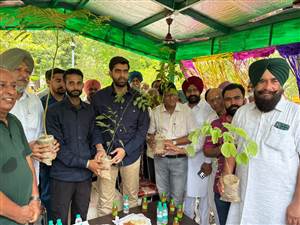ਗਗਨ ਸੁਸਾਇਟੀ ਪਾਰਕ ’ਚ ਆਧੁਨਿਕ ਹੱਟ ਮੇਅਰ ਪਦਮਜੀਤ ਸਿੰਘ ਮਹਿਤਾ ਵੱਲੋਂ ਲੋਕ ਅਰਪਣ