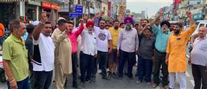 ਗ਼ਲਤ ਨੀਤੀਆਂ ਕਾਰਨ ਆਟੋ ਖ਼ਰੀਦੋ-ਫਰੋਖ਼ਤ ਦਾ ਕਾਰੋਬਾਰ ਠੱਪ