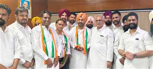 ਬਿੱਟੀ ਸੇਲਬਰਾਹੀਆ ਸਾਥੀਆਂ ਸਮੇਤ ਕਾਂਗਰਸ ’ਚ ਸ਼ਾਮਲ, ਰਾਮਪੁਰਾ ਫੂਲ ਦੀ ਸਿਆਸਤ ਗਰਮਾਈ