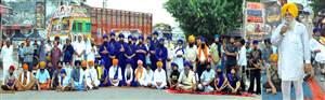 ਬੰਦੀ ਸਿੰਘਾਂ ਦੀ ਰਿਹਾਈ ਲਈ ਦਿੱਤੇ ਬੰਦ ਦੇ ਸੱਦੇ ਨੂੰ ਮਾਹਿਲਪੁਰ ’ਚ ਭਰਵਾਂ ਹੁੰਗਾਰਾ
