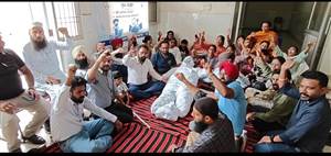 ਐਨਐਚਐਮ ਮੁਲਾਜ਼ਮਾਂ ਨੇ ਮੁੱਖ ਮੰਤਰੀ ਦਾ ਪੁਤਲਾ ਫੂਕ ਕੇ ਕੀਤਾ ਰੋਸ ਪ੍ਰਦਰਸ਼ਨ