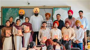 ਫ਼ੋਟੋਗ੍ਰਾਫ਼ੀ ਵਰਕਸ਼ਾਪ ਅਤੇ ਮੁਕਾਬਲਾ ਕਰਵਾਇਆ