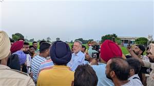 ਸਿਹਤ ਮੰਤਰੀ ਨੇ ਲੋਕਾਂ ਦੀ ਸੂਚਨਾ ‘ਤੇ ਖੁਦ ਪਿੰਡ ਕਸਿਆਣਾ ਪੁੱਜਕੇ ਦਬੋਚਿਆ ਨਸ਼ਾ ਤਸਕਰ