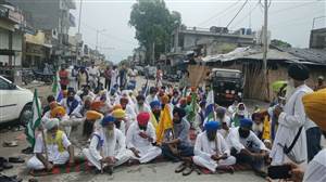 ਬੰਦੀ ਸਿੰਘਾਂ ਦੀ ਰਿਹਾਈ ਲਈ ਪੰਜਾਬ ਬੰਦ ਦਾ ਸੱਦਾ, ਫਿਰੋਜ਼ਪੁਰ ’ਚ ਬਾਜ਼ਾਰ ਤੇ ਬੈਂਕ ਰਹੇ ਮੁਕੰਮਲ ਬੰਦ
