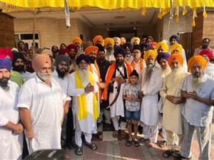 ਤਖ਼ਤ ਸ੍ਰੀ ਕੇਸਗੜ੍ਹ ਸਾਹਿਬ ਤੋਂ ਆਰੰਭ ਹੋਏ ਨਗਰ ਕੀਰਤਨ ਦਾ ਕਾਦੀਆਂ ਪਹੁੰਚਣ ’ਤੇ ਸਵਾਗਤ