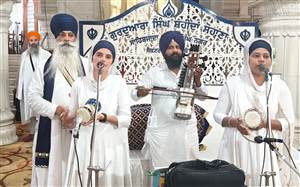 ਦਸਵੀਂ ਦੇ ਦਿਹਾੜੇ ਮੌਕੇ ਧਾਰਮਿਕ ਸਮਾਗਮ ਕਰਵਾਇਆ