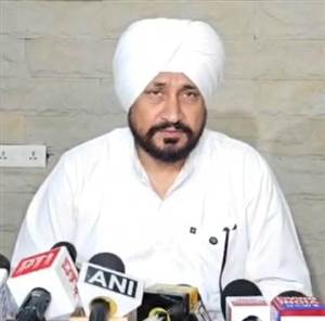 ਗੈਂਗਸਟਰਾਂ ਤੇ ਨਸ਼ਾ ਤਸਕਰਾਂ ਦੀ ਮਦਦ ਨਾਲ ਮੁੜ ਸਰਕਾਰ ਬਣਾਉਣਾ ਚਾਹੁੰਦੀ ਹੈ ਆਪ: ਚੰਨੀ