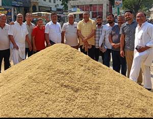 ਬਾਸਮਤੀ ਦੀ ਪਹਿਲੀ ਢੇਰੀ ਵਿਕੀ 4100 ਰੁਪਏ ਕੁਇੰਟਲ