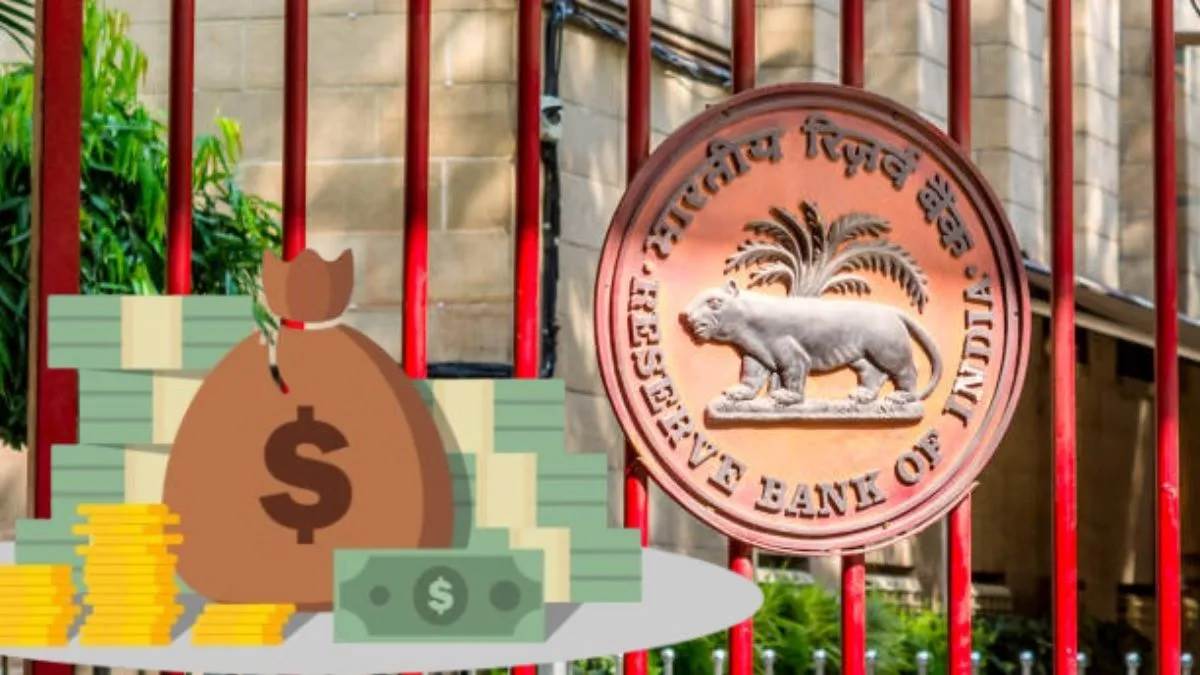 ਰੁਪਏ 'ਚ ਉਤਰਾਅ-ਚੜ੍ਹਾਅ ਰੋਕਣ ਲਈ RBI ਨੇ ਚੁੱਕਿਆ ਵੱਡਾ ਕਦਮ, ਅਗਸਤ 'ਚ ਵੇਚੇ 7.7 ਅਰਬ ਡਾਲਰ