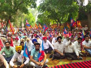 ਮੁਲਾਜ਼ਮ ਪੈਨਸ਼ਨਰ ਸਾਂਝੀ ਤਾਲਮੇਲ ਕਮੇਟੀ ਵੱਲੋਂ 21 ਅਕਤੂਬਰ ਦੀ ਸਮੂਹਿਕ ਛੁੱਟੀ ਕਰਕੇ ਰੋਸ ਮੁਜ਼ਾਹਰਾ