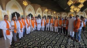 ਸਾਬਕਾ ਮੰਤਰੀ ਢਿੱਲੋਂ ਨੇ ਬੂਥ ਕਮੇਟੀ ਮੈਂਬਰ ਸਨਮਾਨਿਤ