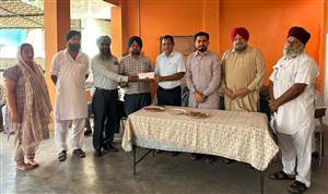 ਦਿਨੇਸ਼ ਚੱਢਾ ਵੱਲੋਂ ਪਿੰਡ ਔਲਖ ਨੂੰ 3 ਲੱਖ ਤੇ ਲਸਾੜੀ ਨੂੰ 5 ਲੱਖ ਦੀ ਗ੍ਰਾਂਟ