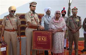 ਸ਼ਾਂਤੀ ਅਤੇ ਫਿਰਕੂ ਸਦਭਾਵਨਾ ਬਣਾਈ ਰੱਖਣ ’ਚ ਪੰਜਾਬ ਪੁਲਿਸ ਦਾ ਯੋਗਦਾਨ ਬੇਮਿਸਾਲ ਹੈ : ਐੱਸਐੱਸਪੀ