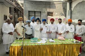 ਡਾ. ਅਮਰ ਨੇ ਵਾਲਮੀਕਿ ਧਰਮਸ਼ਾਲਾ ਲਈ ਐੱਮਪੀ ਫੰਡ ’ਚੋਂ ਗ੍ਰਾਂਟ ਦਾ ਚੈੱਕ ਕੀਤੇ ਭੇਟ
