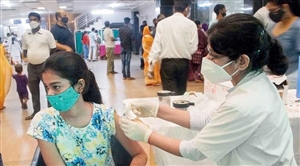 ਦੇਸ਼ ’ਚ 40 ਕਰੋੜ ਤੋਂ ਵੱਧ ਲੋਕਾਂ ਨੂੰ ਲੱਗਿਆ ਦੂਜਾ ਟੀਕਾ, ਸਿੰਗਲ ਡੋਜ਼ ਦੀ ਗਿਣਤੀ 76 ਕਰੋੜ ਤੋਂ ਵੱਧ ਹੋਈ