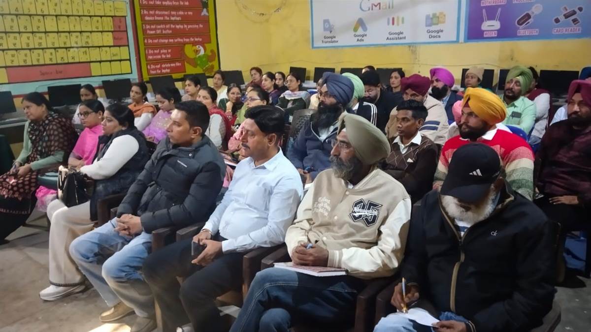 ਮਿਡ-ਡੇ-ਮੀਲ ਇੰਚਾਰਜ ਅਧਿਆਪਕਾਂ ਲਈ ਸਿਖਲਾਈ ਕੈਂਪ ਲਾਇਆ