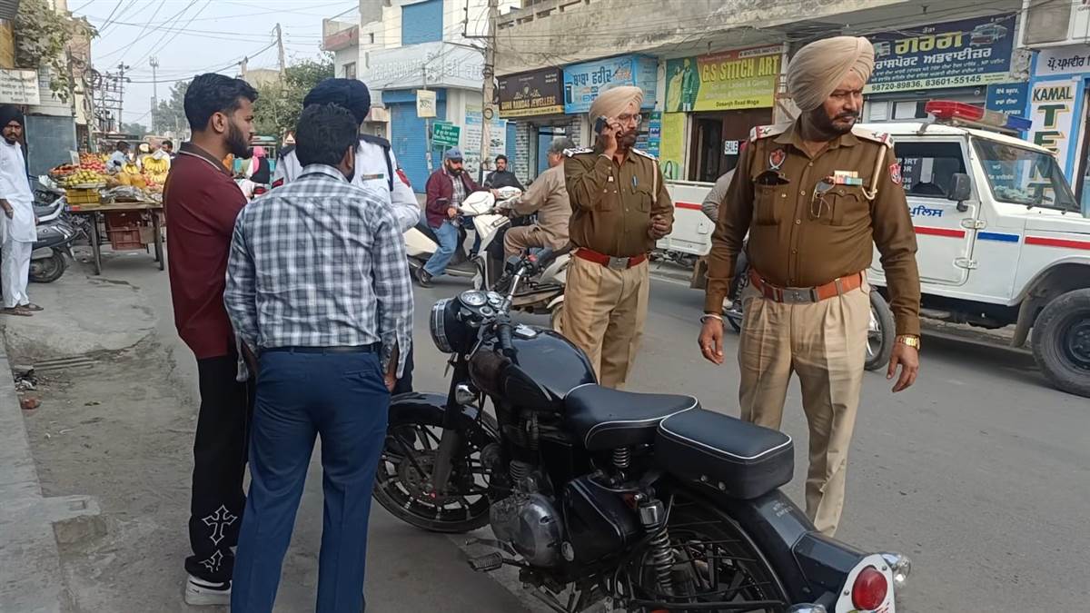 Punjab News : ਹੁੱਲੜਬਾਜ਼ੀ ਕਰਨ ਵਾਲੇ ਨੌਜਵਾਨਾਂ ਨੂੰ ਸਖ਼ਤ ਚਿਤਾਵਨੀ, ਕੱਟੇ ਜਾਣਗੇ ਭਾਰੀ ਚਲਾਨ