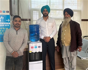ਡਾ. ਜੋਤ ਵੰਸ਼ ਵੱਲੋਂ ਮੁਹੱਲਾ ਕਲੀਨਿਕ ਨੂੰ ਮਸ਼ੀਨਾਂ ਦਾਨ