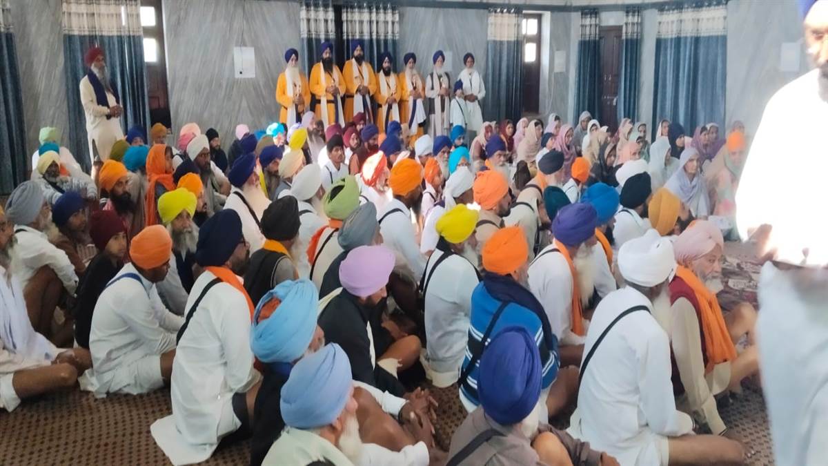 ਸੰਗਤ ਨੇ ਗੁਰੂਘਰ ’ਚ ਲਿਆ ਗੁਰਬਾਣੀ ਕੀਰਤਨ ਦਾ ਲਾਹਾ