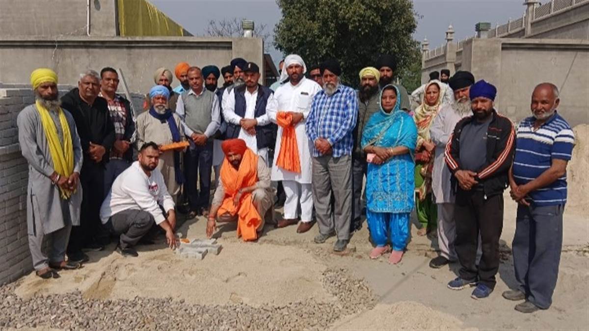 32 ਲੱਖ ਰੁਪਏ ਦੀ ਲਾਗਤ ਨਾਲ ਇੰਟਰਲਾਕ ਸੜਕ ਦਾ ਉਦਘਾਟਨ