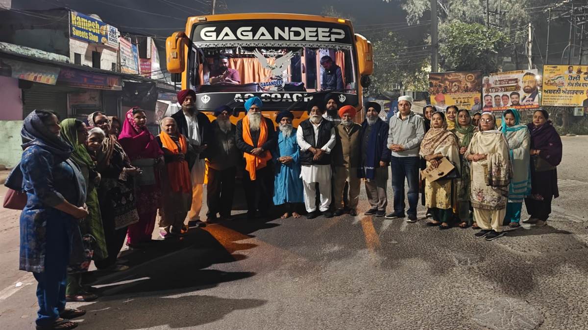 ਗੁਰਧਾਮਾਂ ਦੇ ਦਰਸ਼ਨਾਂ ਲਈ ਬੱਸਾਂ ਕੀਤੀਆਂ ਰਵਾਨਾ