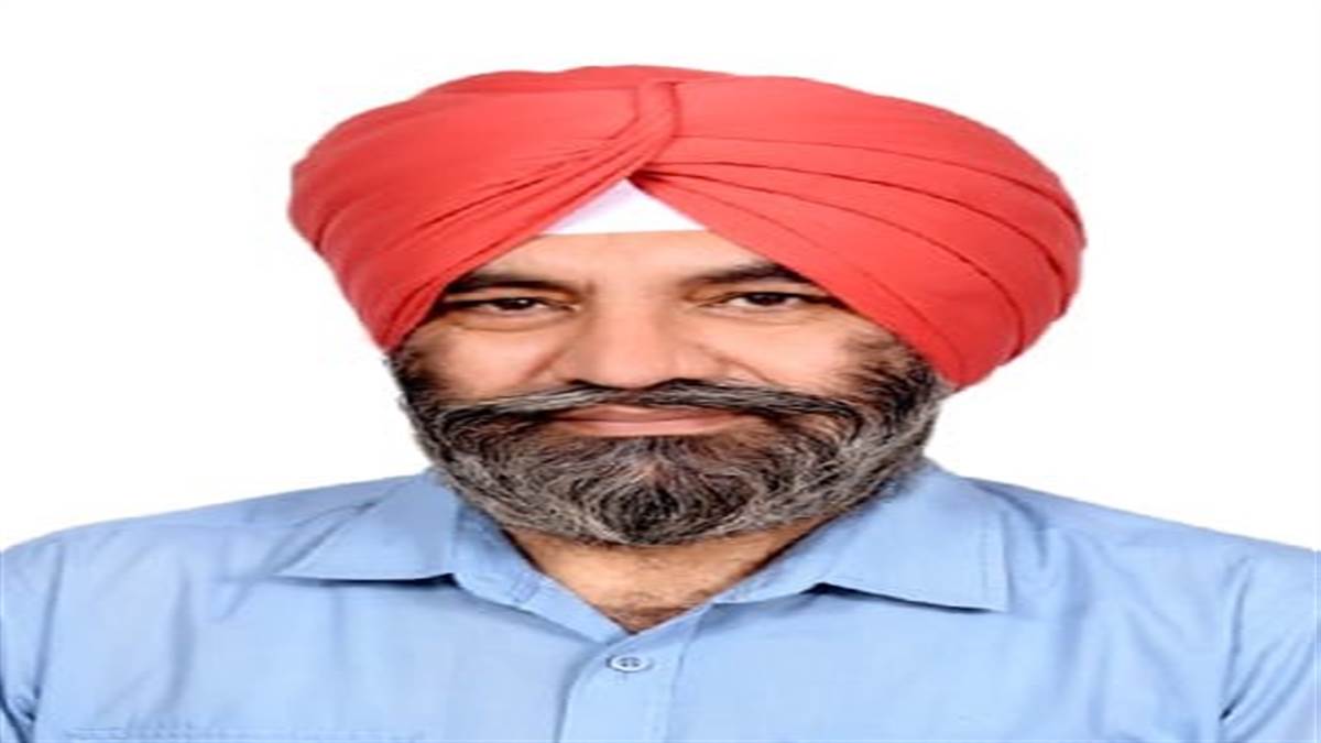 ..........ਪੁੱਛੀ ਸਾਰ ਨਾ ਜਿੰਨ੍ਹਾਂ ਨੇ ਸ਼ਰਫ ਮੇਰੀ, ਮੈਂ ਬੋਲੀ ਹਾਂ ਉਨ੍ਹਾਂ ਪੰਜਾਬੀਆਂ ਦੀ