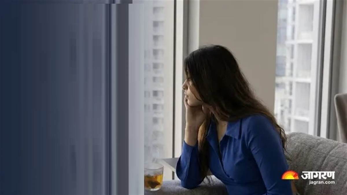 ਅੰਦਰੋਂ ਟੁੱਟੇ ਹੋਏ ਲੋਕਾਂ ਦੀ ਪਛਾਣ: ਭੀੜ 'ਚ ਵੀ ਮਹਿਸੂਸ ਕਰਦੇ ਹੋ ਇਕੱਲਾਪਨ? ਮਨੋਵਿਗਿਆਨੀ ਨੇ ਦੱਸੇ ਮਾਨਸਿਕ ਇਕੱਲਤਾ ਦੇ 3 ਵੱਡੇ ਸੰਕੇਤ