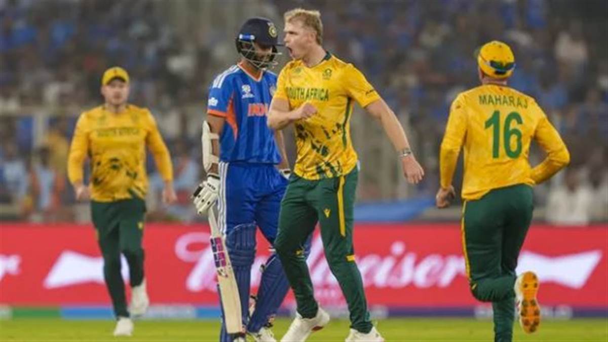 IND vs SA: 'ਅਸਲੀ ਵਰਲਡ ਕੱਪ' ਸ਼ੁਰੂ ਹੁੰਦੇ ਹੀ ਖੁੱਲ੍ਹ ਗਈ ਭਾਰਤ ਦੀ ਪੋਲ, ਸੁਪਰ-8 ਦੇ ਪਹਿਲੇ ਮੈਚ 'ਚ ਦੱਖਣੀ ਅਫ਼ਰੀਕਾ ਨੇ ਹਰਾਇਆ