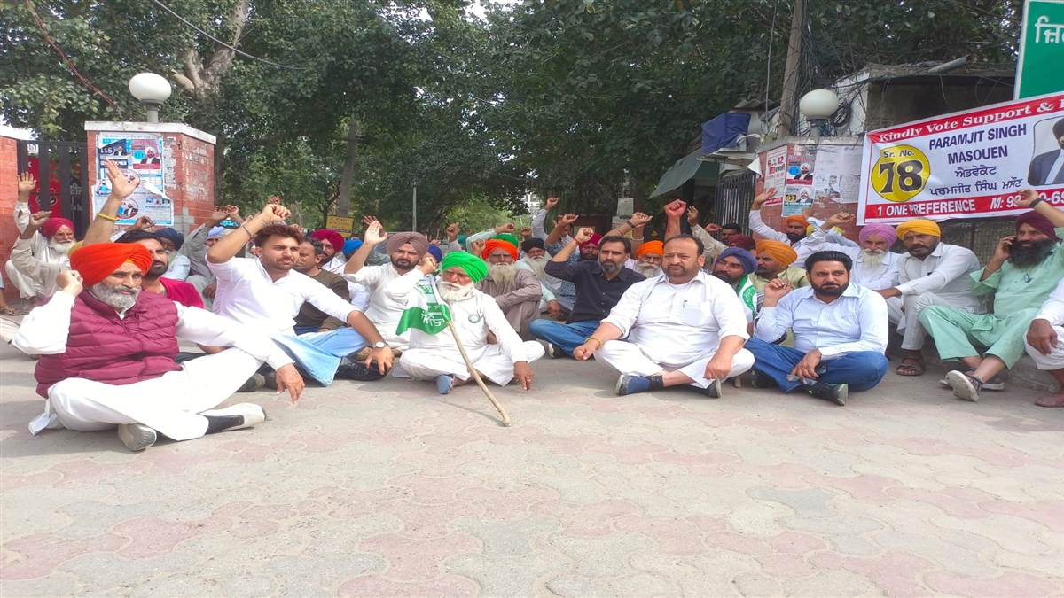 ਐੱਸਐੱਚਓ ਨੇ ਸਾਡੀਆਂ ਮਾਂਵਾਂ-ਭੈਣਾਂ ਨੂੰ ਗਾਲਾਂ ਕੱਢੀਆਂ, ਬੇਇੱਜ਼ਤੀ ਨਾ ਸਹਾਰਦੇ ਹੋਏ ਭਰਾ ਨੇ ਪੀਤੀ ਸਪਰੇਅ : ਬੇਅੰਤ ਸਿੰਘ
