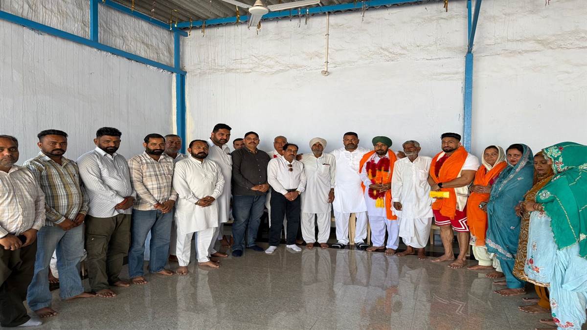 ਗ੍ਰਾਮ ਪੰਚਾਇਤ ਕੁੜਾਵਾਲਾ ਵੱਲੋਂ ਪਿੰਡ ਦੇ ਹੋਣਹਾਰਾਂ ਦਾ ਸਨਮਾਨ, ਨੌਜਵਾਨਾਂ ਨੂੰ ਦਿੱਤੀ ਪ੍ਰੇਰਣਾ