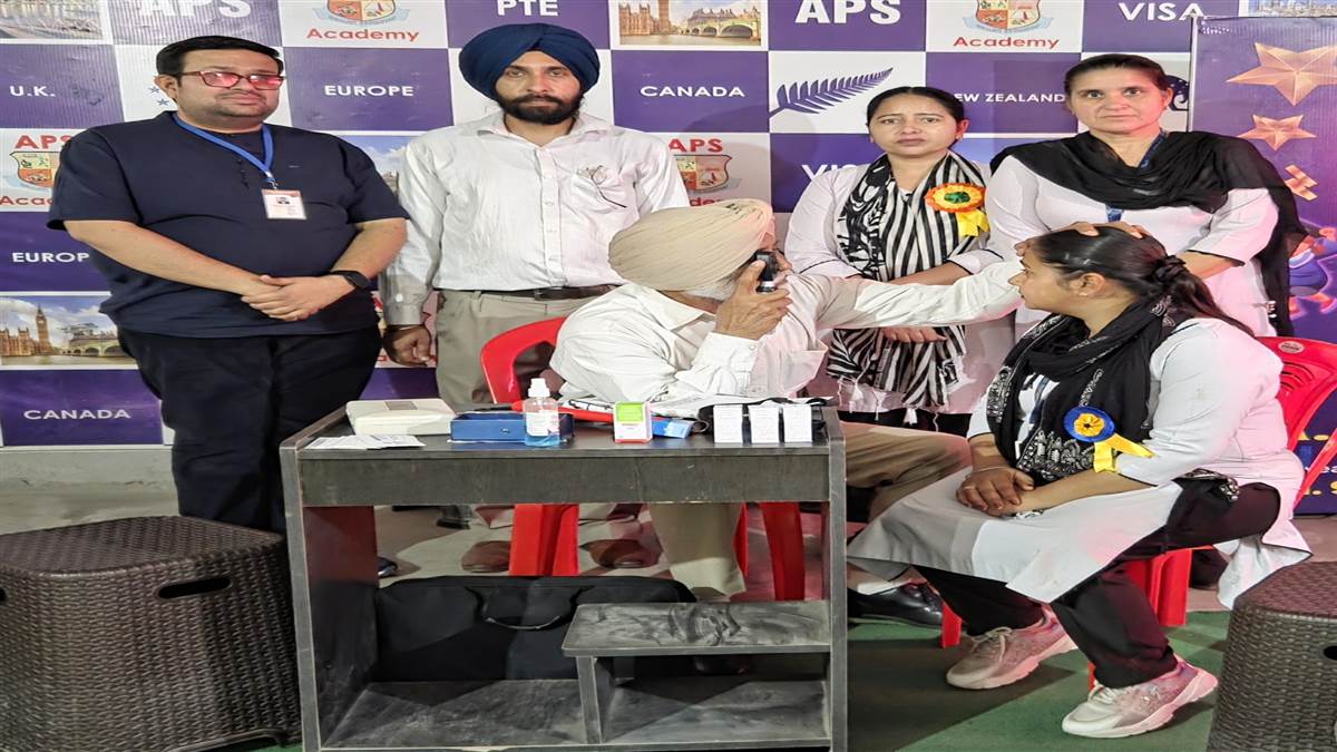 ਮੈਡੀਕਲ ਕੈਂਪ ਦੌਰਾਨ ਮਰੀਜ਼ਾਂ ਦਾ ਮੁਫ਼ਤ ਜਾਂਚ ਕੈਂਪ ਲਗਾਇਆ