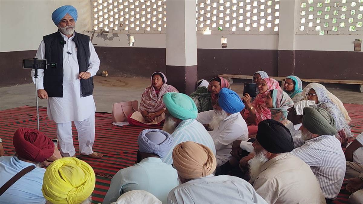 ਸ਼ਹੀਦਾਂ ਦੇ ਸੁਪਨਿਆਂ ਨੂੰ ਸਾਕਾਰ ਕਰਨ ਦਾ ਸੱਦਾ