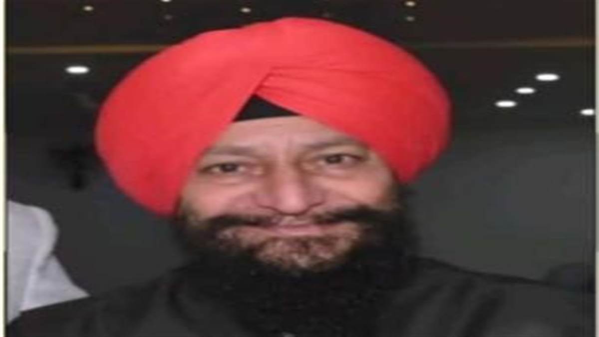 ਕਸੂਰ ਨਾਲੇ ’ਚ ਕੂੜਾ ਕਰਕਟ ਸੁੱਟਣ ਦਾ ਸਿਲਸਿਲਾ ਜਾਰੀ, ਫੈਲ ਸਕਦੀਆਂ ਹਨ ਬਿਮਾਰੀਆਂ