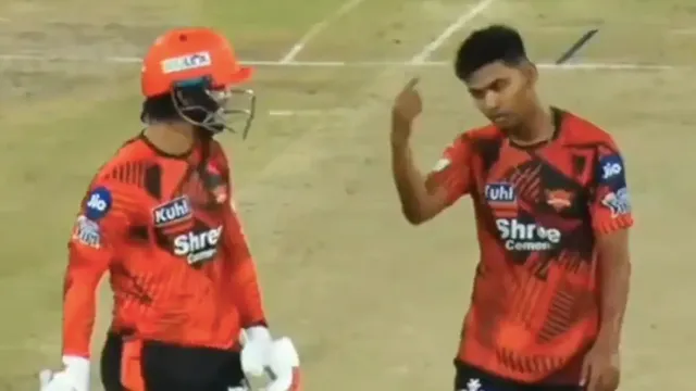SRH 'ਚ ਸਭ ਠੀਕ ਨਹੀਂ? ਕਪਤਾਨ ਈਸ਼ਾਨ ਕਿਸ਼ਨ ਨੂੰ ਆਊਟ ਕਰਨ ਤੋਂ ਬਾਅਦ ਗੇਂਦਬਾਜ਼ ਨੇ ਦਿਖਾਇਆ ਬਾਹਰ ਦਾ ਰਸਤਾ- Video