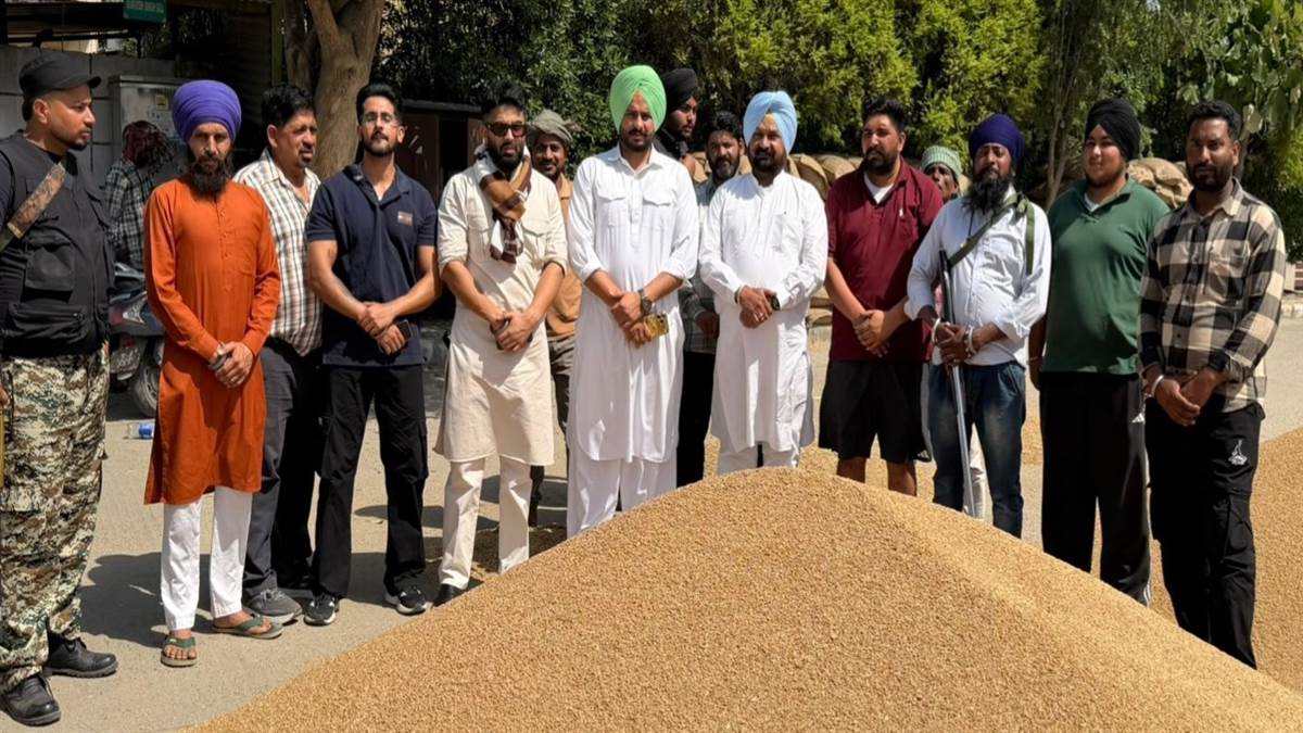 ਯੂਥ ਆਗੂ ਲੱਕੀ ਸੰਧੂ ਵੱਲੋਂ ਸਾਹਨੇਵਾਲ ਮੰਡੀ ਦਾ ਦੌਰਾ