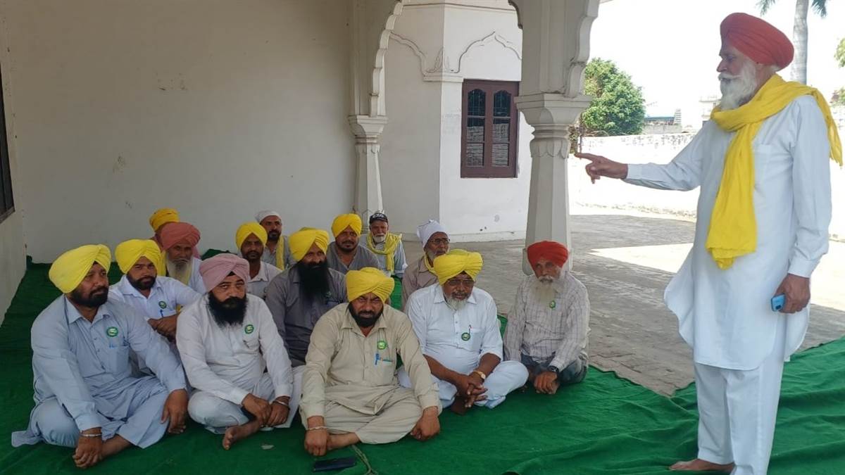 ਕਿਸਾਨਾਂ ਨੇ ਠੇਕਾ ਮੁਲਾਜ਼ਮਾਂ ਦੇ ਹੱਕ ’ਚ ਮਾਰਿਆ ਹਾਅ ਦਾ ਨਾਅਰਾ