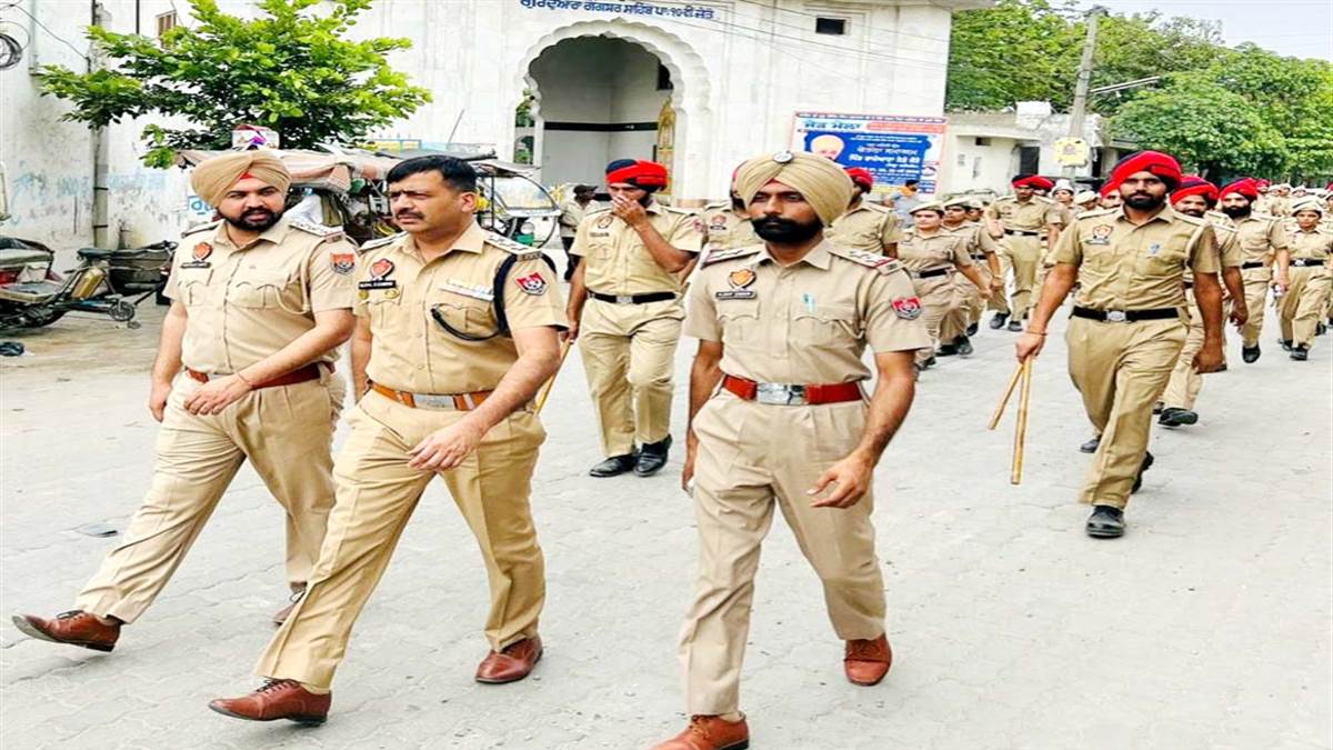 ਚੋਣਾਂ ਨੂੰ ਲੈ ਕੇ ਜੈਤੋ ਪੁਲਿਸ ਅਲਰਟ, ਸ਼ਹਿਰ ’ਚ ਕੱਢਿਆ ਫਲੈਗ ਮਾਰਚ