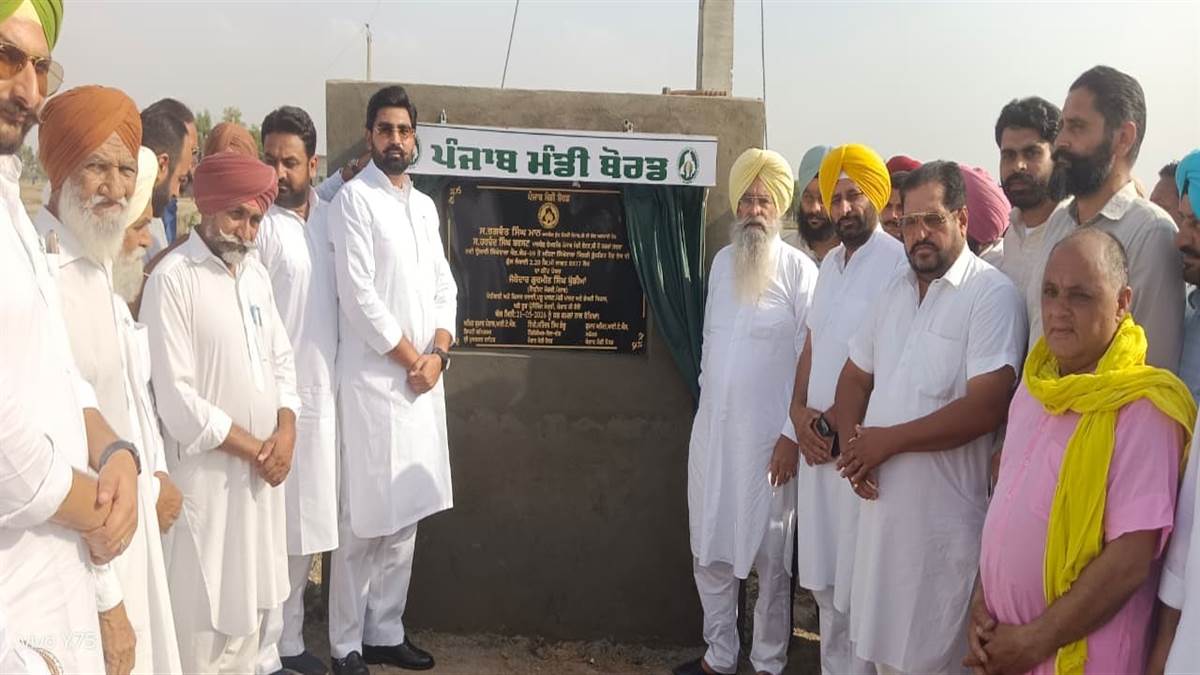ਸਾਰੇ ਵਿਕਾਸ ਕਾਰਜ ਨਿਰਧਾਰਿਤ ਸਮੇਂ ਅੰਦਰ ਮੁਕੰਮਲ ਕੀਤੇ ਜਾਣ : ਖੁੱਡੀਆਂ