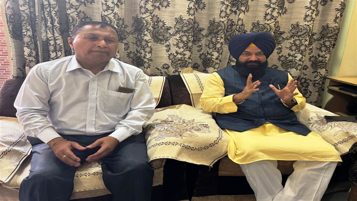 ਜਾਤੀਵਾਦੀ ਮਾਮਲਿਆਂ ਨਾਲ ਸਬੰਧਿਤ ਪੀੜਤ ਪਰਿਵਾਰਾਂ ਨੂੰ ਮਿਲਣ ਪਹੁੰਚੇ ਚੇਅਰਮੈਨ ਜਸਬੀਰ ਗੜੀ