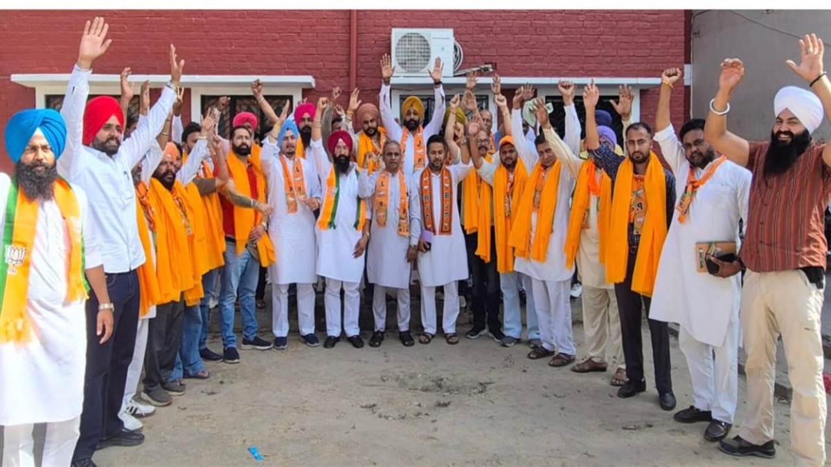 ਹਰਜੀਤ ਸਿੰਘ ਸੰਧੂ ਨੇ ਪੱਟੀ ਦੇ ਉਮੀਦਵਾਰਾਂ ਨਾਲ ਕੀਤੀ ਮੀਟਿੰਗ