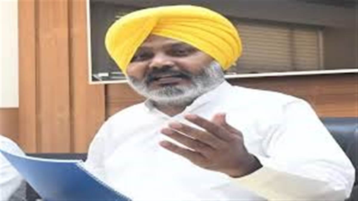 ਸਫ਼ਾਈ ਮੁਲਾਜ਼ਮਾਂ ਨੇ ਪੰਜਾਬ ਸਰਕਾਰ ਨਾਲ ਗੱਲਬਾਤ ਮਗਰੋਂ ਵਾਪਸ ਲਈ ਹੜਤਾਲ, ਚੀਮਾ ਨੇ ਕਿਹਾ- ਪੈਂਡਿੰਗ ਮੰਗਾਂ ਨੂੰ ਇਕ ਮਹੀਨੇ ਦੇ ਅੰਦਰ ਹੱਲ ਕਰਨ ਲਈ ਬਣੇਗੀ ਕਮੇਟੀ