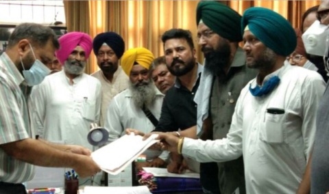 ਪੱਤਰਕਾਰਾਂ ਦੀ ਜਾਸੂਸੀ ਖ਼ਿਲਾਫ਼ ਕੀਤਾ ਰੋਸ ਪ੍ਰਦਰਸ਼ਨ