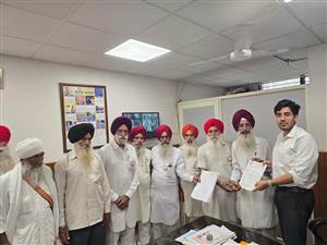 ਫਰੀਡਮ ਫਾਈਟਰਜ਼ ਉੱਤਰਾਅਧਿਕਾਰੀਆਂ ਦੀਆਂ ਦਰਪੇਸ਼ ਮੁਸ਼ਕਿਲਾਂ ਸਬੰਧੀ ਸੌਂਪਿਆ ਮੰਗ ਪੱਤਰ