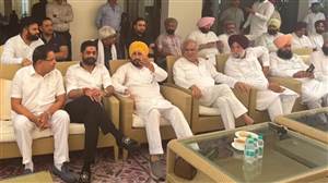 ਪੰਜਾਬ ਚੋਣਾਂ ਲਈ ਕਾਂਗਰਸ ਦੀ ਵੱਡੀ ਘੇਰਾਬੰਦੀ, ਭੂਪੇਸ਼ ਬਘੇਲ ਵੱਲੋਂ ਅੱਜ 6 ਵਜੇ ਚੰਡੀਗੜ੍ਹ 'ਚ ਹੰਗਾਮੀ ਮੀਟਿੰਗ; ਚੰਨੀ-ਰੰਧਾਵਾ ਤੇ ਵੜਿੰਗ ਹੋਣਗੇ ਆਹਮੋ-ਸਾਹਮਣੇ