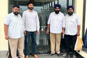 Ropar News: ਬਿਨਾਂ ਮਨਜ਼ੂਰੀ ਚੱਲ ਰਹੇ ਦੋ ਪ੍ਰੋਜੈਕਟਾਂ ਦੇ ਸਾਈਟ ਦਫ਼ਤਰ ਸੀਲ, ਢਿੱਲੋਂ ਢਾਬੇ 'ਤੇ ਵੀ ਕਾਰਵਾਈ