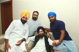 ਬਲਵੰਤ ਸਿੰਘ ਰਾਮੂਵਾਲੀਆ ਦਾ ਸਖ਼ਤ ਐਕਸ਼ਨ! ਸੋਸ਼ਲ ਮੀਡੀਆ 'ਤੇ ਵਾਇਰਲ ਹੋ ਰਹੀਆਂ ਗਲਤ ਪੋਸਟਾਂ ਨੂੰ ਲੈ ਕੇ ਵਿਰੋਧ ਦਰਜ