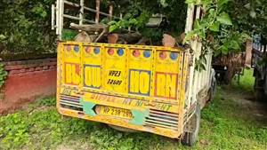 ਜੰਗਲਾਤ ਵਿਭਾਗ ਨੇ ਬਰਾਮਦ ਕੀਤੀ ਖੈਰ ਦੀ ਕੱਟੀ ਲੱਕੜ